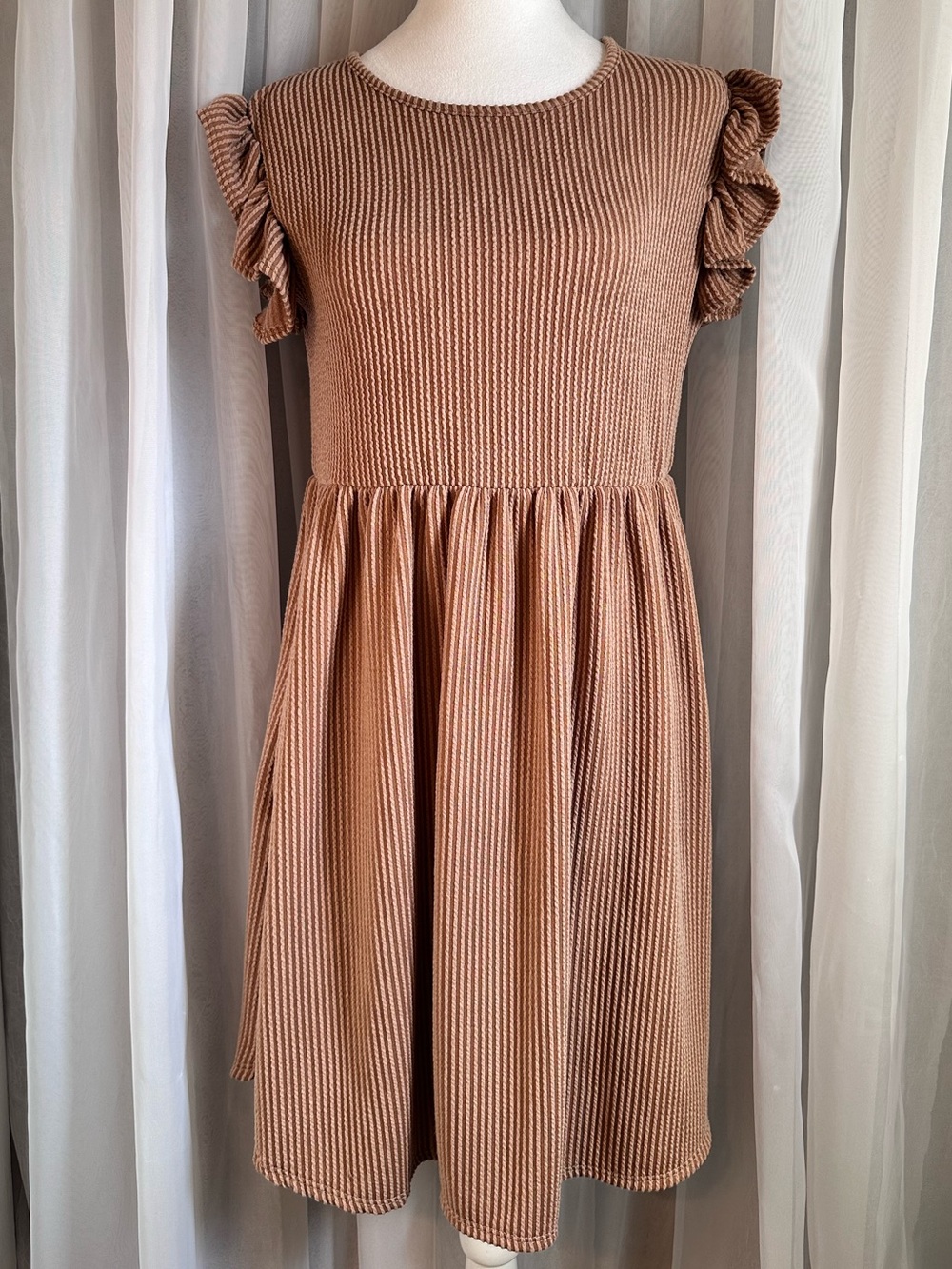 Heimish Ribbed Ruffle Sleeve Brown Sun Dress with pockets size S